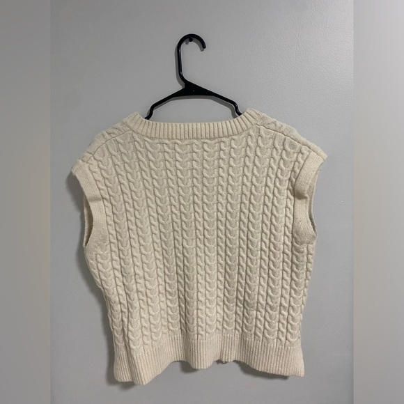 Vintage Knit Sweater - Picture 2 of 4